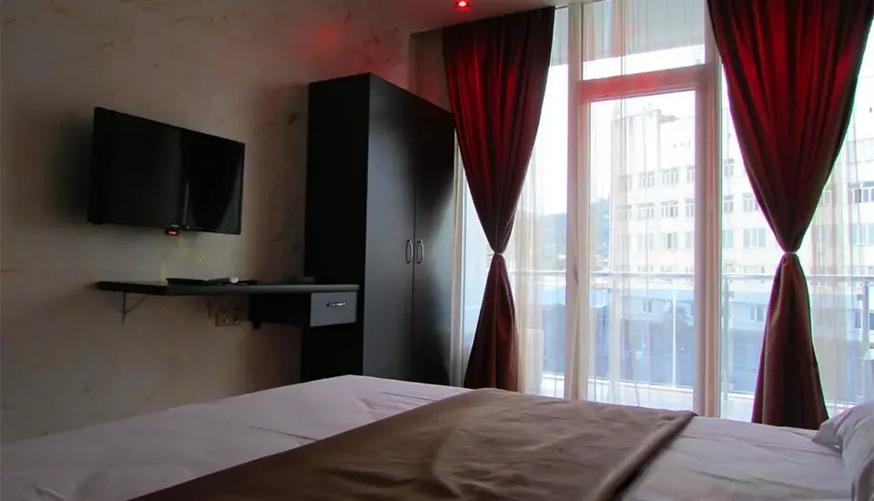 هتل گرند پالاس باتومی